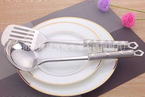 厂家直销 1.2厘无磁不锈钢心型钢柄厨具 烹饪勺铲 餐厨具批发 煎